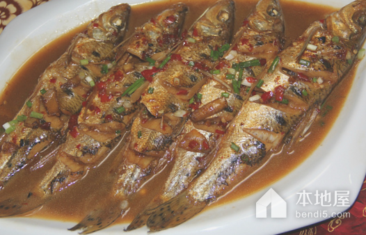石鱼石鱼是吉安井冈山市的一个特色鱼类,肉质细腻鲜美,营养价值很高