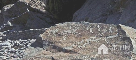 垂吉尔塔格山岩画