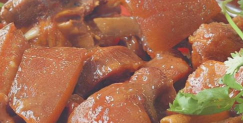 塘蓬焖猪肉