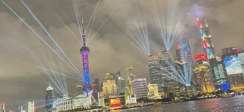 上海外滩灯光秀时间表2021