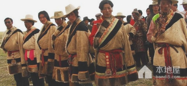 藏北服饰习俗