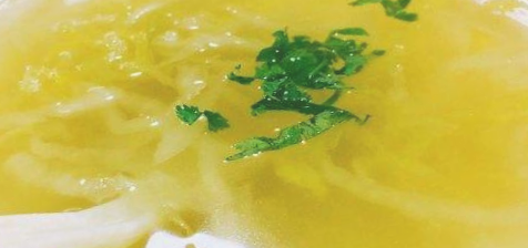 圆根酸菜汤