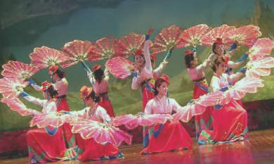 朝鲜族扇子舞